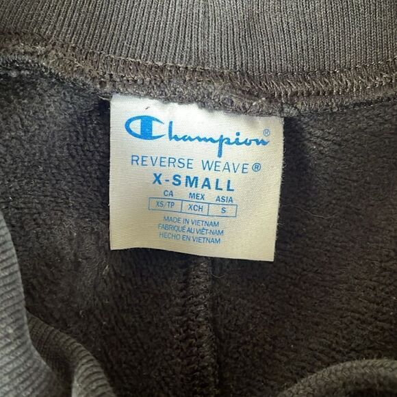Champion reverse weave sweatpants.  Utility pockets. Drawstring waist. Size XS. - Picture 4 of 7